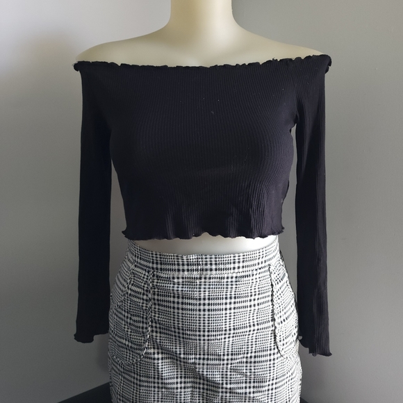 Aus L H&M Divided Black Ribbed Off Shoulder Long Sleeve Crop Top - Picture 16 of 16